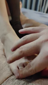 第五发 足控福利 骚妻的骚脚助撸